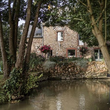 Hotel Le Moulin Des Forges Sainte-Suzanne  Esterno foto